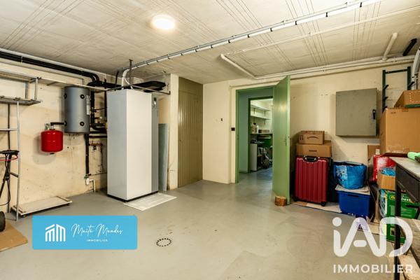 Maison à vendre 7 pièces 136,09 m² Saint-Marcellin-en-Forez