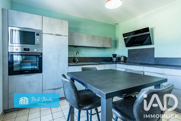 Maison à vendre 7 pièces 136,09 m² Saint-Marcellin-en-Forez