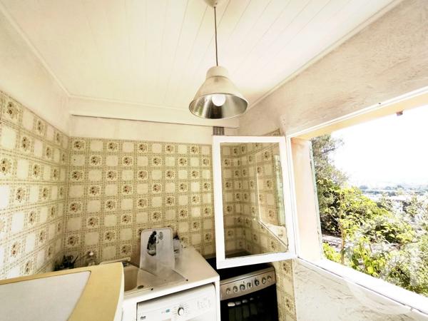 Maison à vendre  5 pièces - 152,85 m 2   LA GARDE  - 83