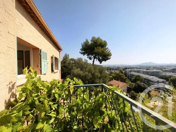 Maison à vendre  5 pièces - 152,85 m 2   LA GARDE  - 83