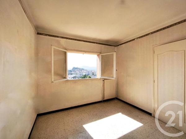 Maison à vendre  5 pièces - 152,85 m 2   LA GARDE  - 83