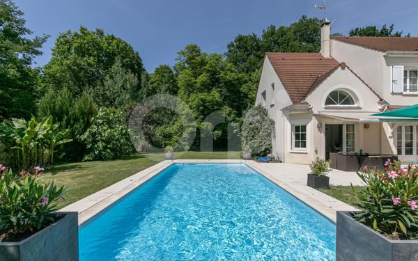 Maison à vendre    6 pièces • 195,18 m2 Sucy-en-Brie