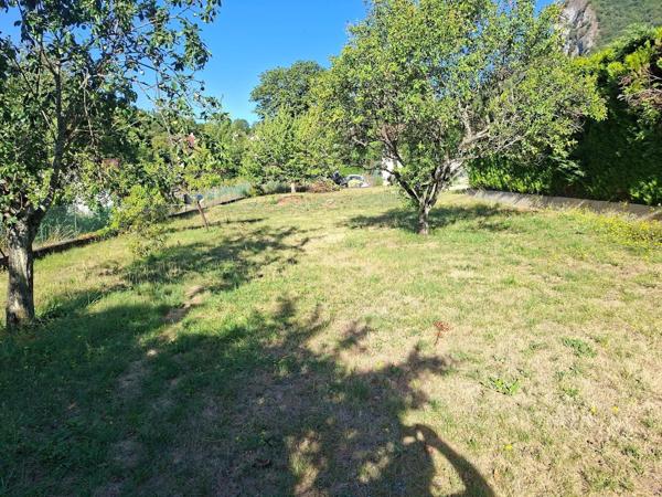 Terrain 1000 m2 hors lotissement