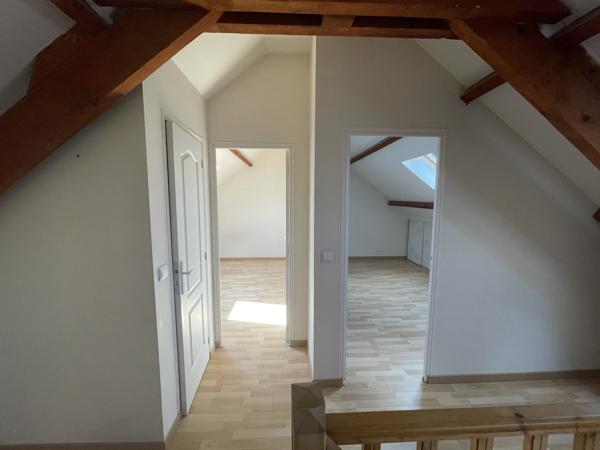 Beau duplex 60 m² avec balcon et grand garage fermé