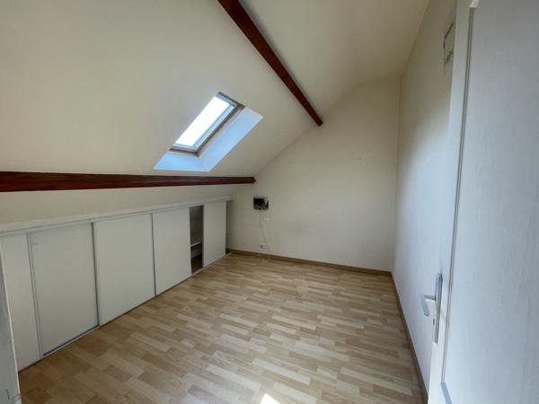 Beau duplex 60 m² avec balcon et grand garage fermé