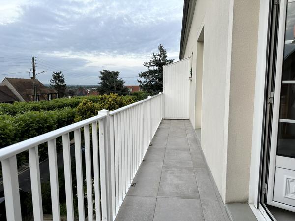 Beau duplex 60 m² avec balcon et grand garage fermé