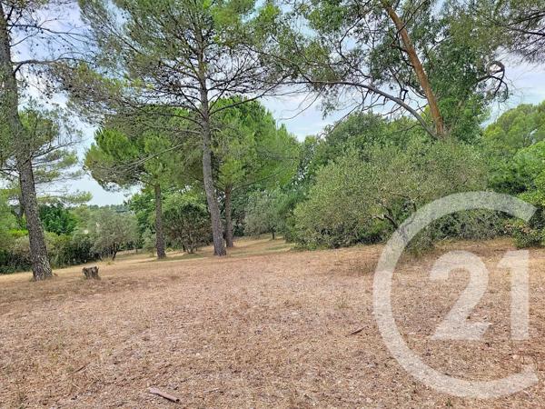 Maison à vendre  6 pièces - 151 m 2   DRAGUIGNAN  - 83