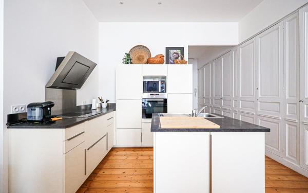 Appartement à vendre    4 pièces • 85,70 m2 La Rochelle