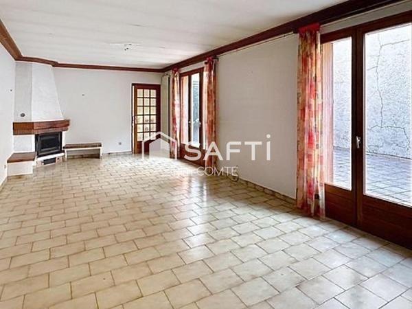 Belle maison à fort potentiel!!