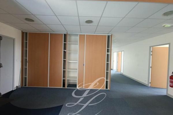 Location - BUREAUX 929 m 2