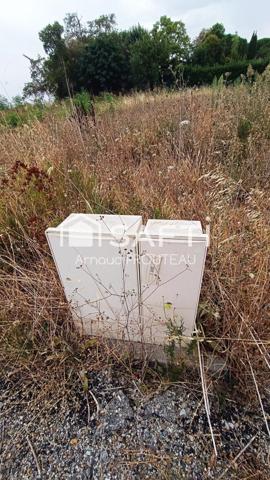 Terrain viabilisé - Vue - Plat