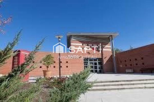 Terrain viabilisé - Vue - Plat