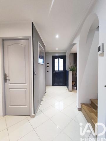 Maison à vendre 6 pièces 154 m² Claye-Souilly