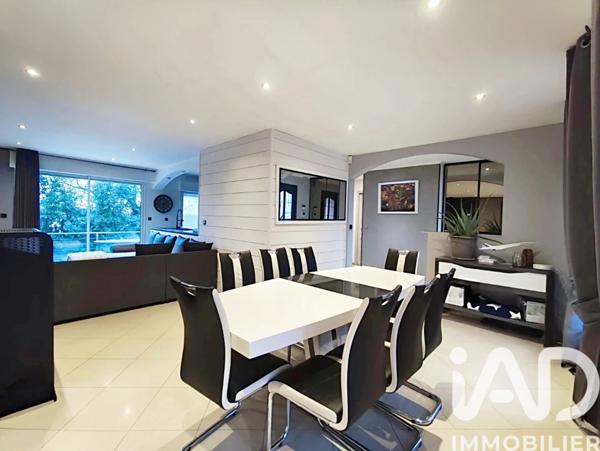 Maison à vendre 6 pièces 154 m² Claye-Souilly