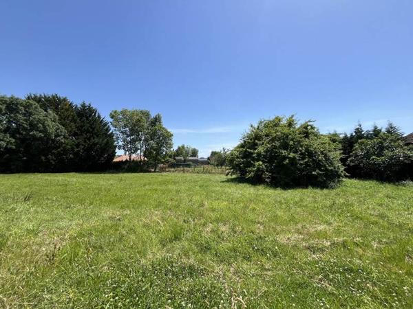 Terrain 89 900 € Bougarber 1077 m² DPE