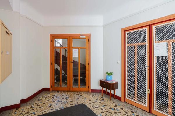Appartement Paris 18 e - MARCHÉ SAINT-PIERRE / JARDIN DU SACRÉ-CŒUR