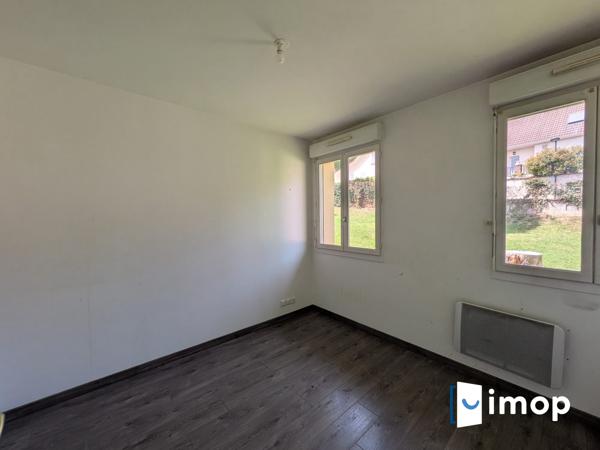 Appartement 3 chambres lumineux et calme avec parking