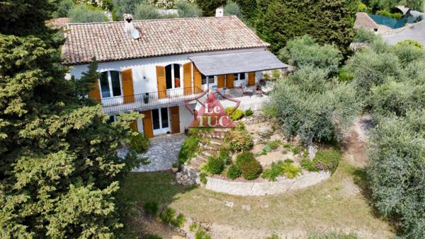 Magagnosc co-exclusivité, propriété avec piscine et pool House grand garage terrain de 3000m2 avec oliviers  Grasse (06520)