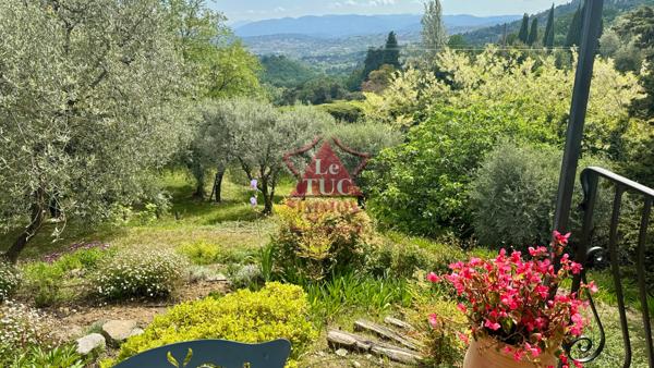 Magagnosc co-exclusivité, propriété avec piscine et pool House grand garage terrain de 3000m2 avec oliviers  Grasse (06520)