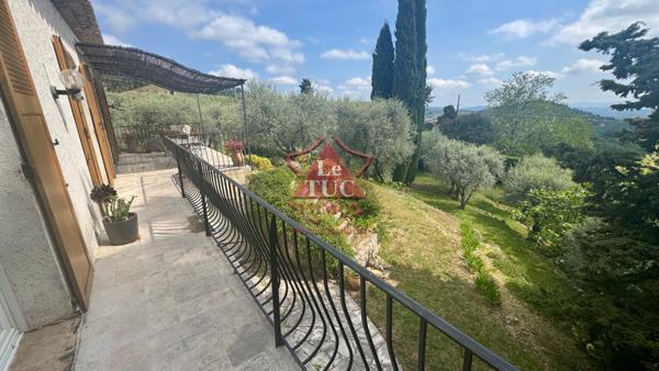 Magagnosc co-exclusivité, propriété avec piscine et pool House grand garage terrain de 3000m2 avec oliviers  Grasse (06520)