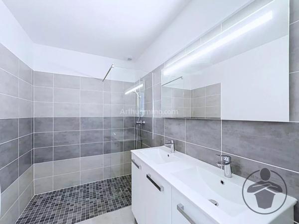 Location                                                      Maison
                        
                     4 pièces                      80 m2                     à Coutras