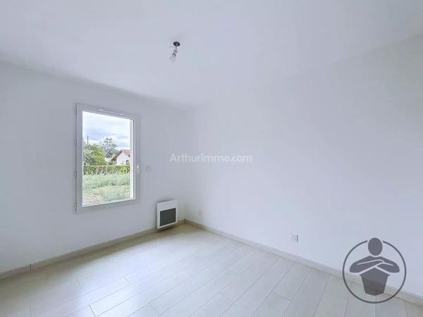 Location                                                      Maison
                        
                     4 pièces                      80 m2                     à Coutras