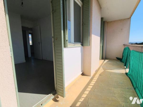 Pierrelatte, Appartement avec Garage.