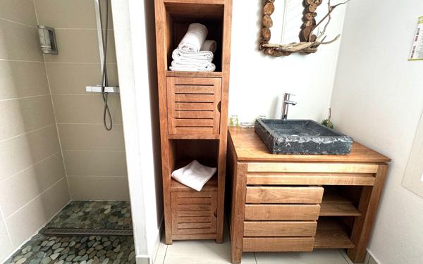 Maison à vendre    3 pièces • 71 m2 Saint-François