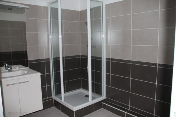 BEL APPARTEMENT 2 PIECES TERRASSE ET GARAGE