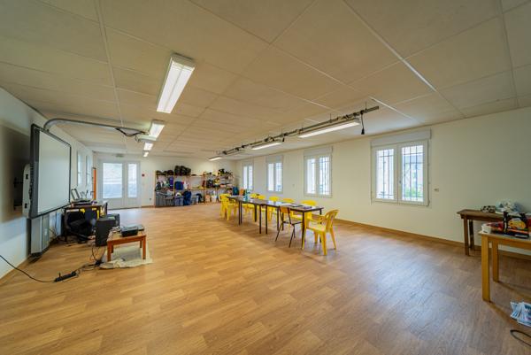 Millau (12100) Ancien Collège du XIXe dans Village Médiéval Classé – Charme et Histoire, Idéal Projet Culturel ou Touristique