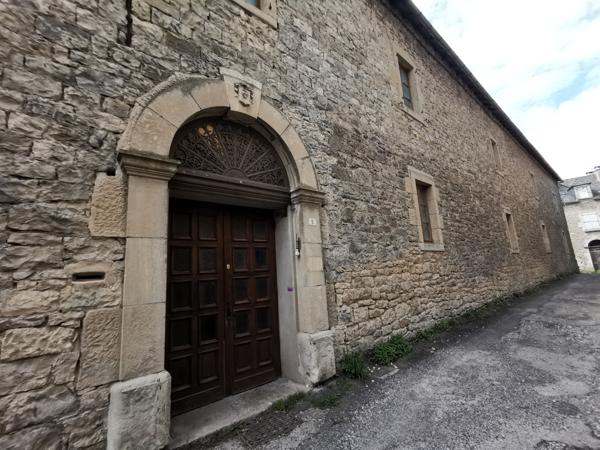Millau (12100) Ancien Collège du XIXe dans Village Médiéval Classé – Charme et Histoire, Idéal Projet Culturel ou Touristique