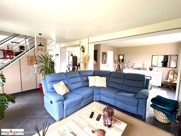 Maison à BELLE-ISLE-EN-TERRE, 22810 - 8 pièces 188m²