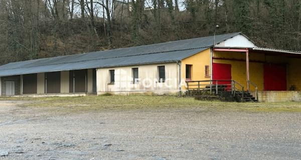 À vendre Local commercial 590 m² - Charleville-mézières 08000