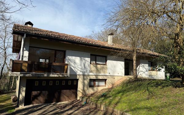 Maison à vendre    6 pièces • 180 m2 Saint-Sever