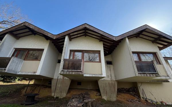 Maison à vendre    6 pièces • 180 m2 Saint-Sever