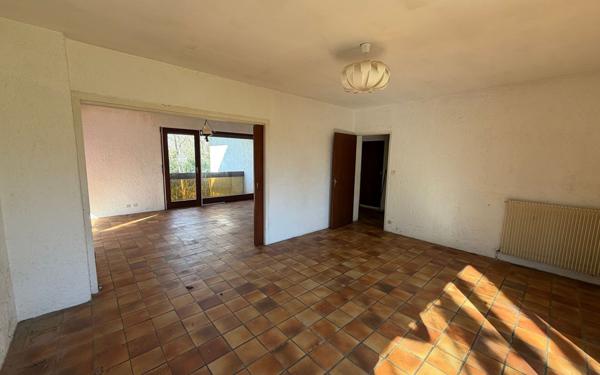 Maison à vendre    6 pièces • 180 m2 Saint-Sever