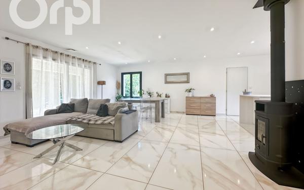 Maison à vendre    4 pièces •  Labégude