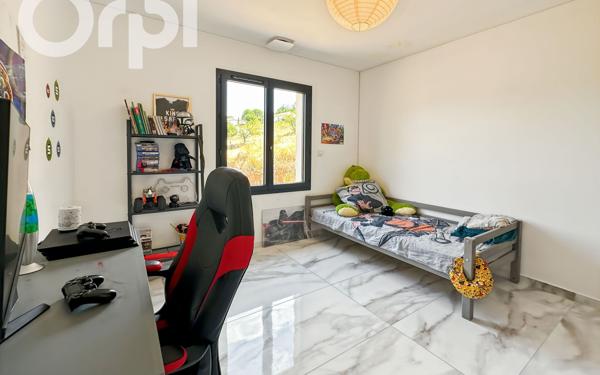 Maison à vendre    4 pièces •  Labégude