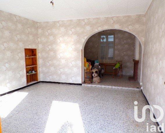 Maison 4 pièces de 95 m² à Neuf-Mesnil (59330)