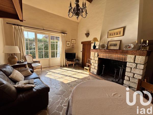 Maison de village 4 pièces de 115 m² à Forges-les-Bains (91470)