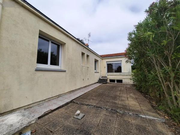 Achat - Maison Challans 85300 4 pièces 104 m 2 1010 m 2