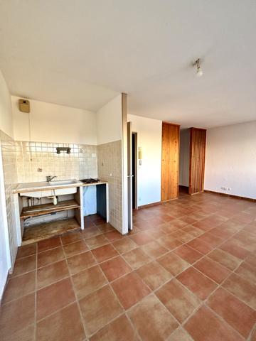 Grand studio type T1 bis de 37m2 avec balcon et parking