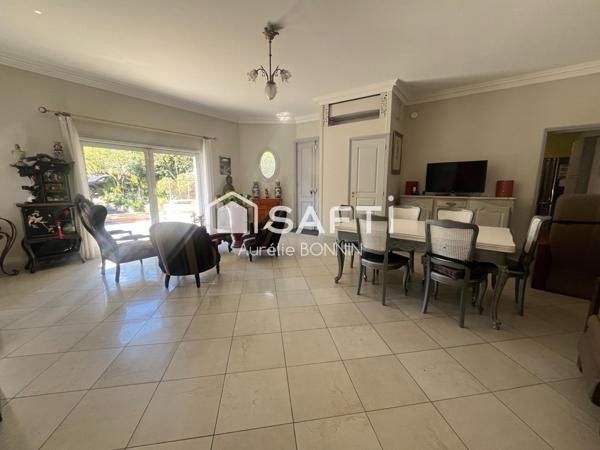 Talence maison indépendante sur une parcelle de 830m² avec garage de 35 m² et studio