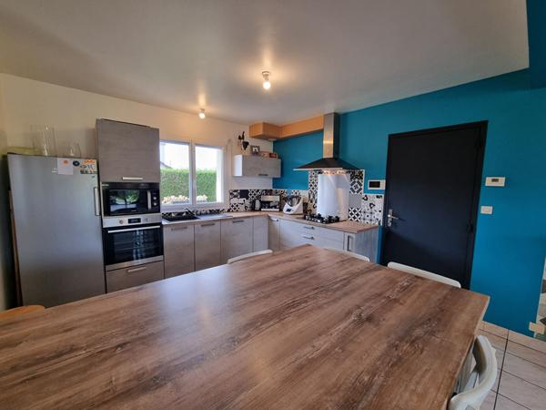 LIFFRÉ - MAISON de 111m² habitable, 1034m² de parcelle, 6 pièces, 4 chambres dont une suite parentale au rez-de-chaussée