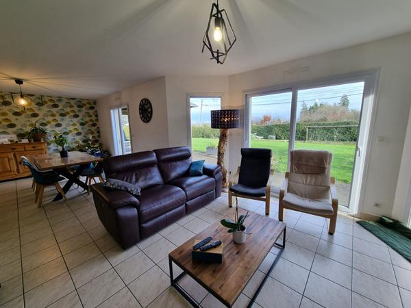 LIFFRÉ - MAISON de 111m² habitable, 1034m² de parcelle, 6 pièces, 4 chambres dont une suite parentale au rez-de-chaussée