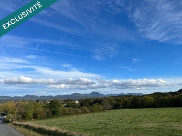 Terrain  de 1600 m2 avec vue sur le Puy-de-dome