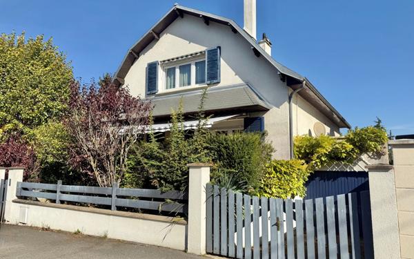 Maison à vendre    8 pièces • 135 m2 Morangis