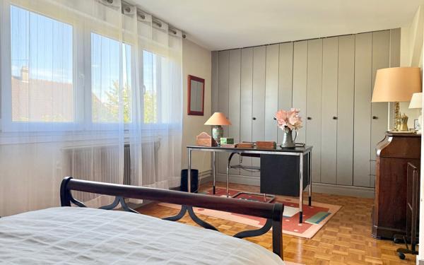 Maison à vendre    8 pièces • 135 m2 Morangis