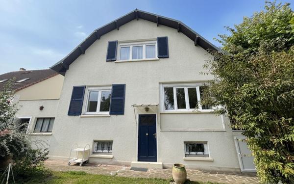 Maison à vendre    8 pièces • 135 m2 Morangis