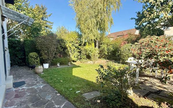 Maison à vendre    8 pièces • 135 m2 Morangis